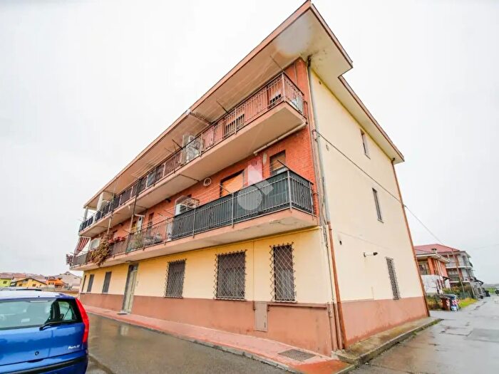 Appartamento bilocale in affitto in Vicolo Pavonesche, Bosconero
