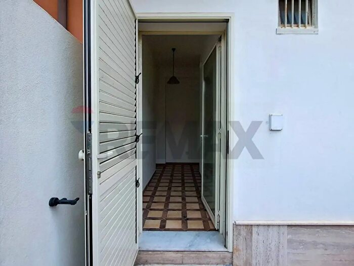 Casa con 5 locali in vendita in Augusta