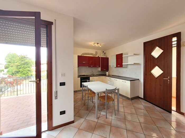 Appartamento trilocale in affitto in Trevignano