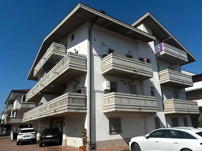 Appartamento con 5 locali in vendita in Via Tevere, San Giovanni Teatino