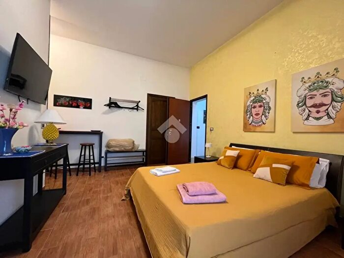 Appartamento quadrilocale in vendita in Via Roma, Castellammare Del Golfo