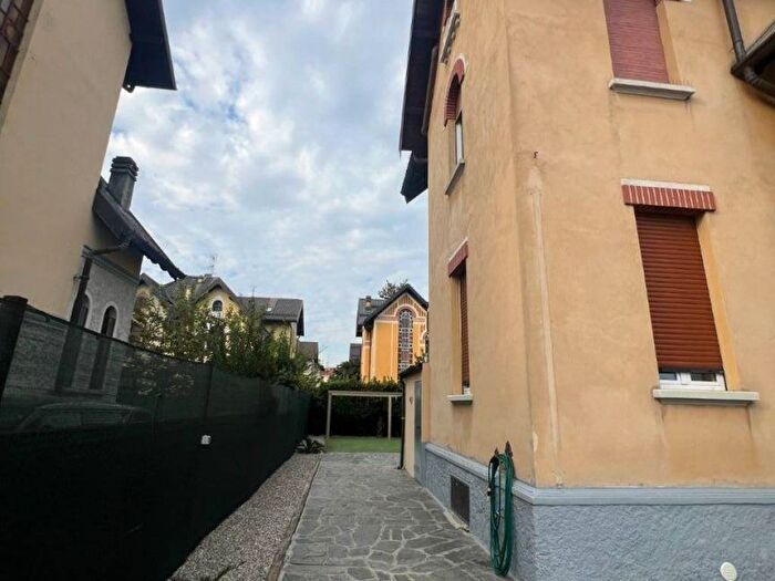 Case in Vendita e in Affitto - 3