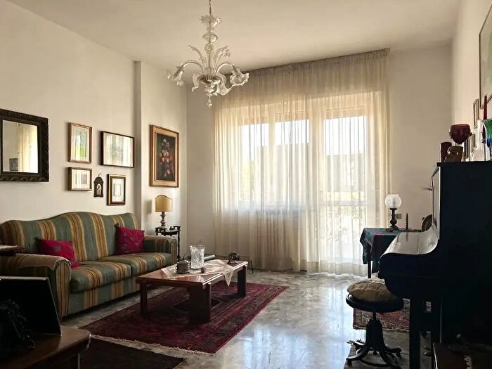 Appartamento quadrilocale in vendita in Via degli Equi, Pescara
