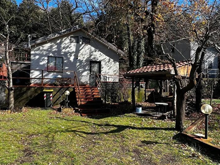 Casa trilocale in vendita in Str Milia, Biancavilla