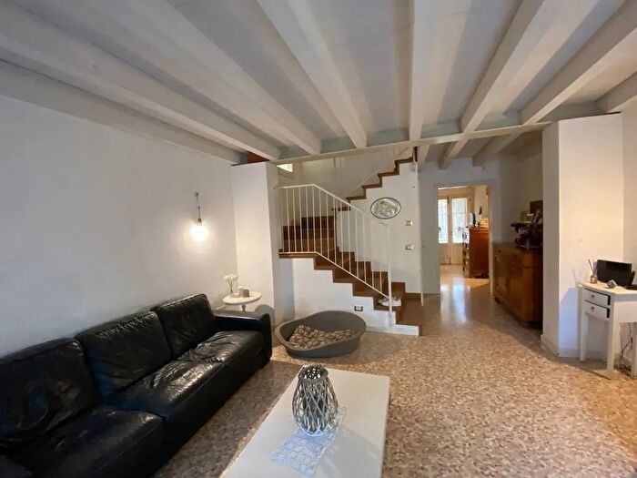 Casa quadrilocale in vendita in Via Cantarana, Caldogno