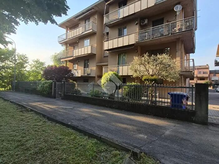 Appartamento quadrilocale in vendita in Via Torino, Colorno