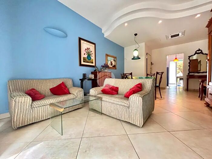 Appartamento trilocale in vendita in Viale Romagna, Cervia