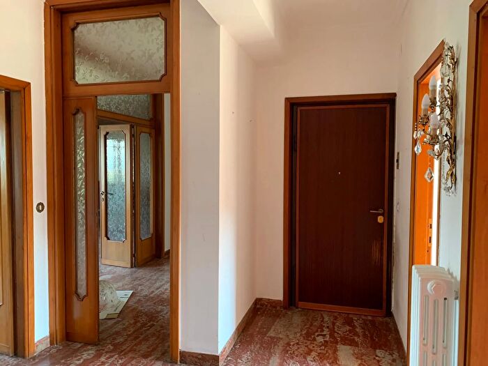 Appartamento con 6 locali in vendita in Via Occidentale Snc Isernia Isernia, Isernia