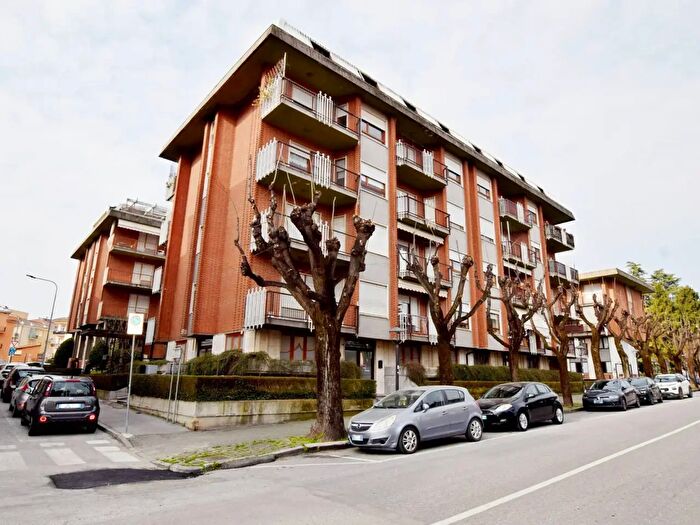 Appartamento quadrilocale in vendita in Via Manfredi, Mondovi