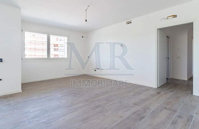 Appartamento quadrilocale in vendita in Via Santa Agata, Selvazzano Dentro