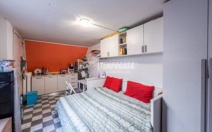 Appartamento monolocale in vendita in Via Pietro Giardini, Modena