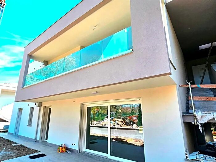 Appartamento quadrilocale in vendita in Via Trieste, Cesate