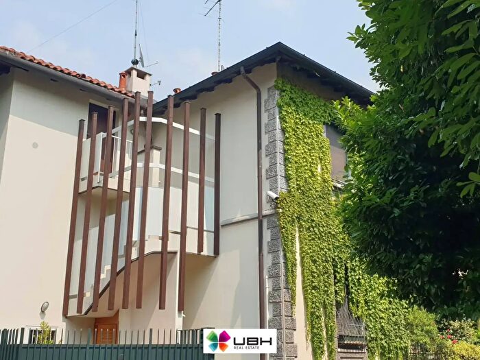 Appartamento bilocale in affitto in Via Eugenio Gignous, Milano