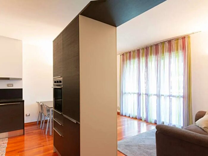 Appartamento trilocale in affitto in Viale Martesana, Vimodrone