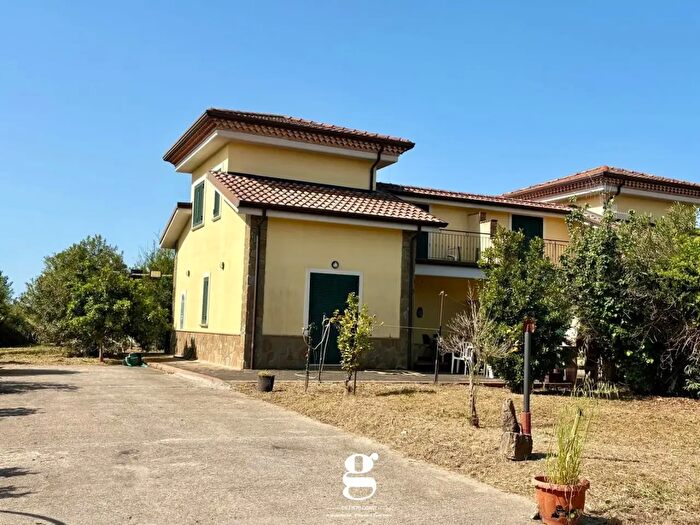 Casa con 5 locali in vendita in Via Ardisani SNC, Casal Velino