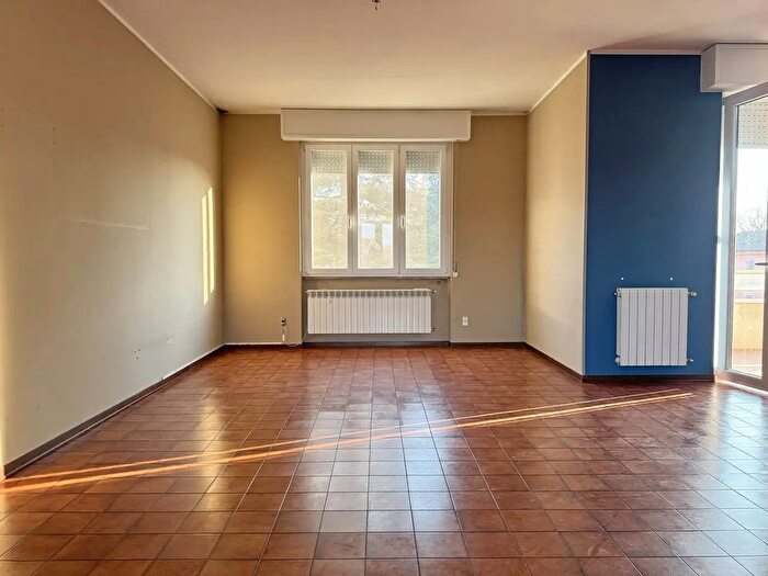 Appartamento trilocale in vendita in Via Mazzini, Casei Gerola