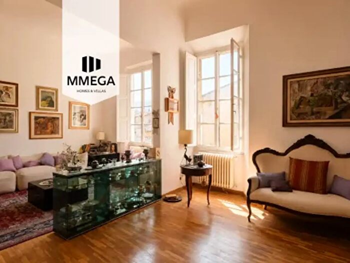Appartamento con 5 locali in vendita in Borgo degli Albizi, Firenze