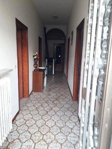 Casa con 6 locali in vendita in Via Collefiorito, Meldola