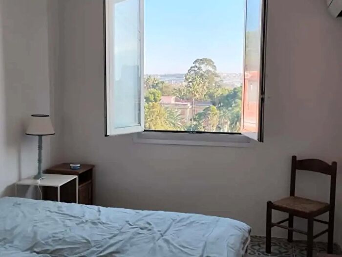 Appartamento monolocale in affitto in Via Antonio De Curtis b, Napoli