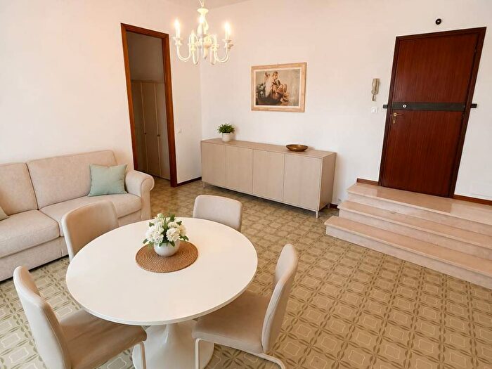 Appartamento trilocale in affitto in Viale delle Nazioni, Marina di Ravenna, Ravenna