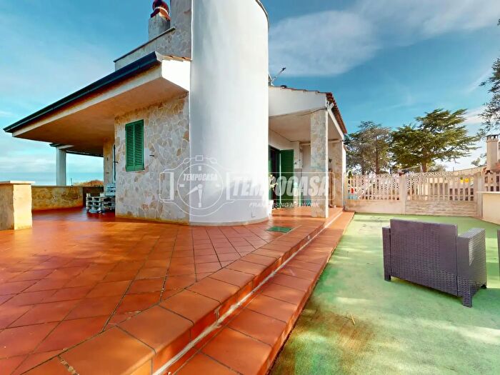 Casa trilocale in vendita in Strada Vicinale PozocapiloMontecarretto, Conversano