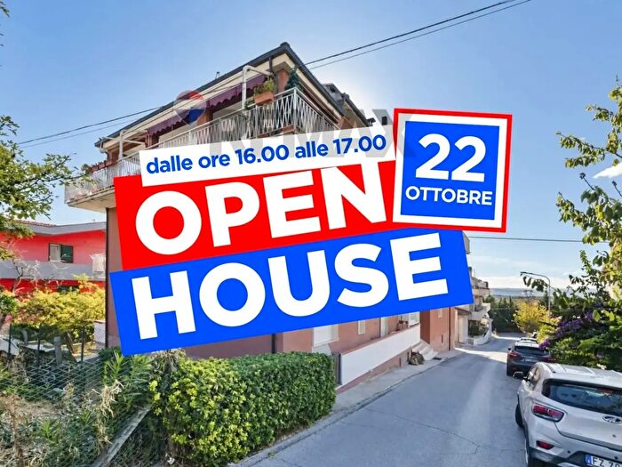 Appartamento trilocale in vendita in Via Carducci, Moscufo