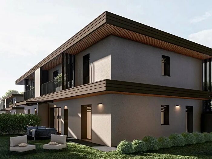 Appartamento quadrilocale in vendita in Via San Protasio, Medolago