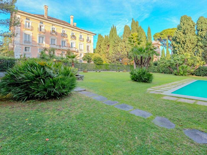 Appartamento quadrilocale in affitto in Via Eritrea, Albaro, Genova