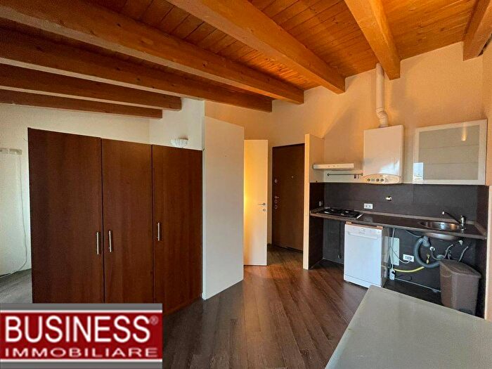 Appartamento monolocale in affitto in Via Alserio, Farini, Milano