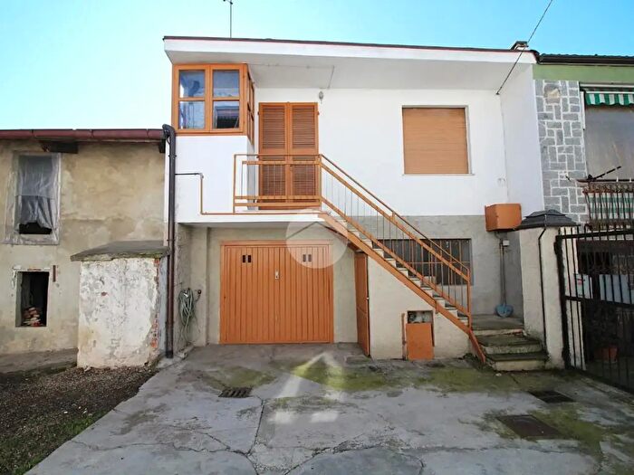 Casa bilocale in vendita in Vicolo Trieste, Brandizzo