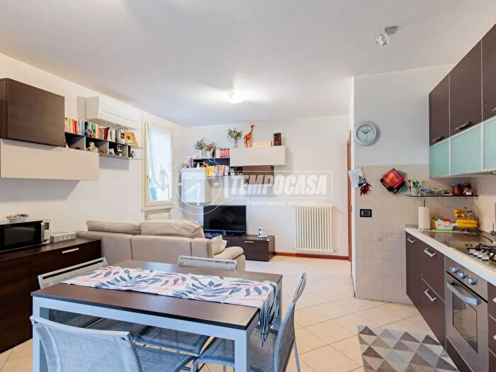 Appartamento trilocale in vendita in Via Jules Verne, Collecchio