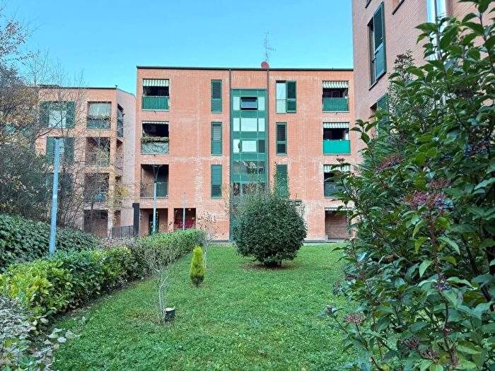 Appartamento trilocale in vendita in Via Toti, Casalecchio Di Reno