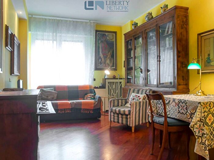 Appartamento trilocale in affitto in Via Savona, Solari, Milano