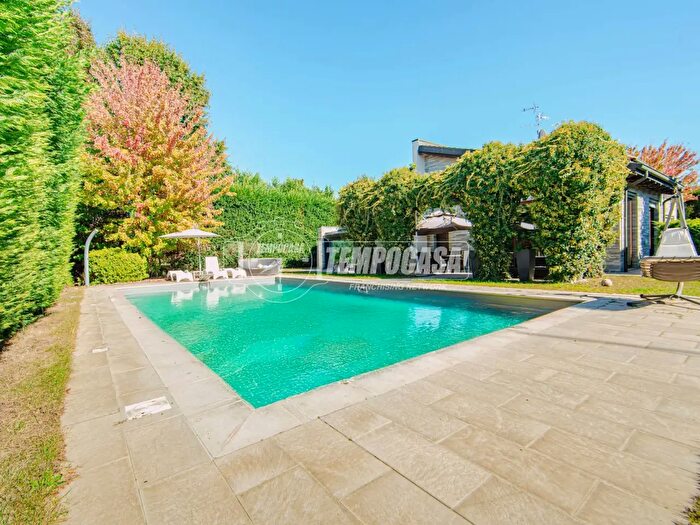 Casa quadrilocale in vendita in Via Bonomi Ottavio, Pavia