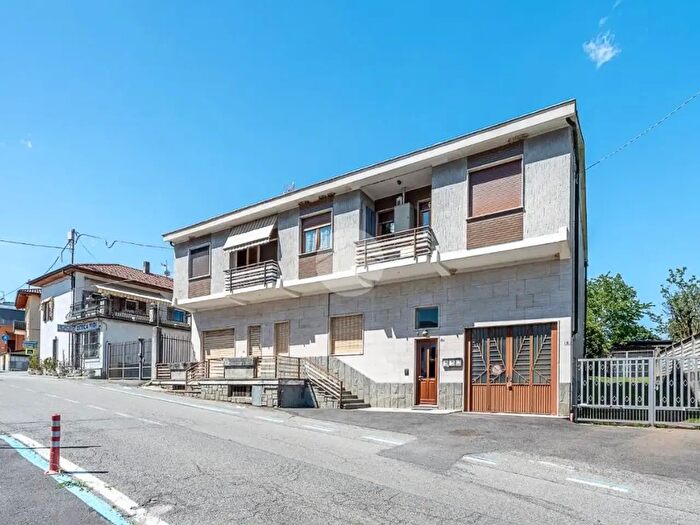 Appartamento quadrilocale in vendita in Via Roma, Fiano