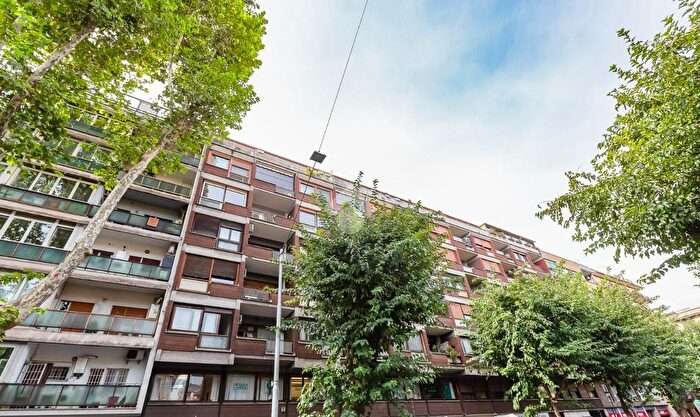 Appartamento trilocale in vendita in Via di Santa Croce in Gerusalemme, Roma