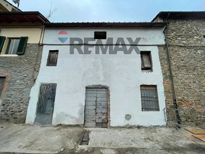 Casa con 5 locali in vendita in Via dei Giannini, Montecatini Terme