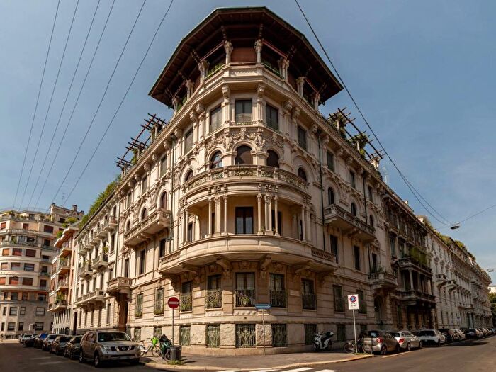 Appartamento con 6 locali in affitto in Via Wolfgang Amadeus Mozart, Palestro, Milano