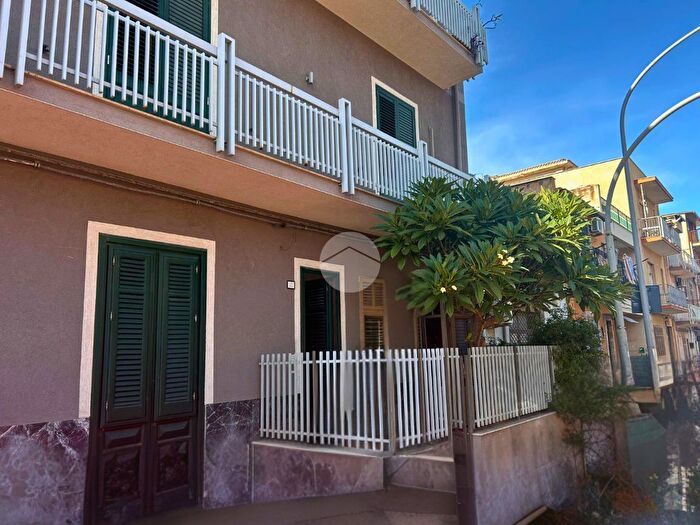 Appartamento con 5 locali in vendita in Via Pomara, Palermo