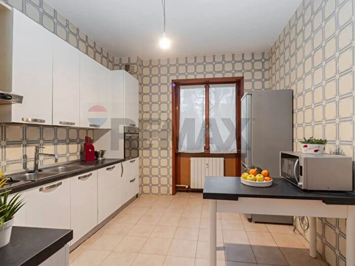 Appartamento quadrilocale in vendita in Merate