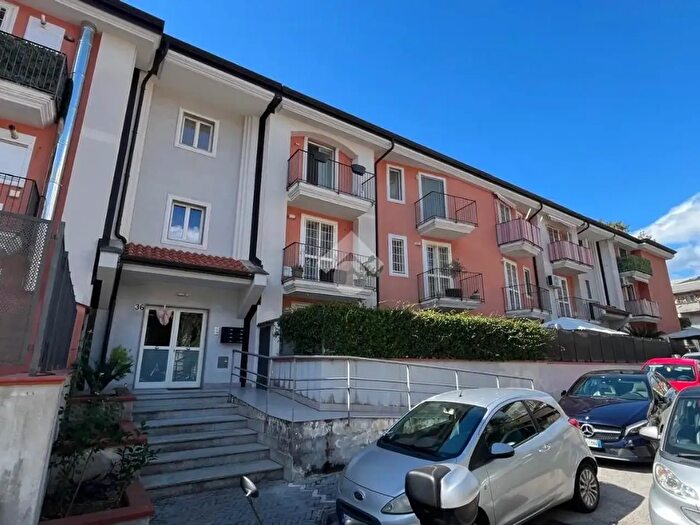 Appartamento trilocale in vendita in Via Corte, Baronissi