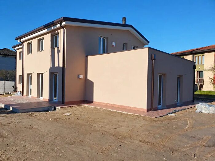 Casa con 5 locali in vendita in Stra