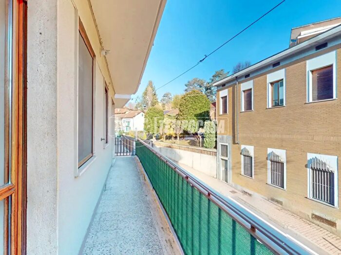 Appartamento trilocale in vendita in Via Roma, Pino Torinese