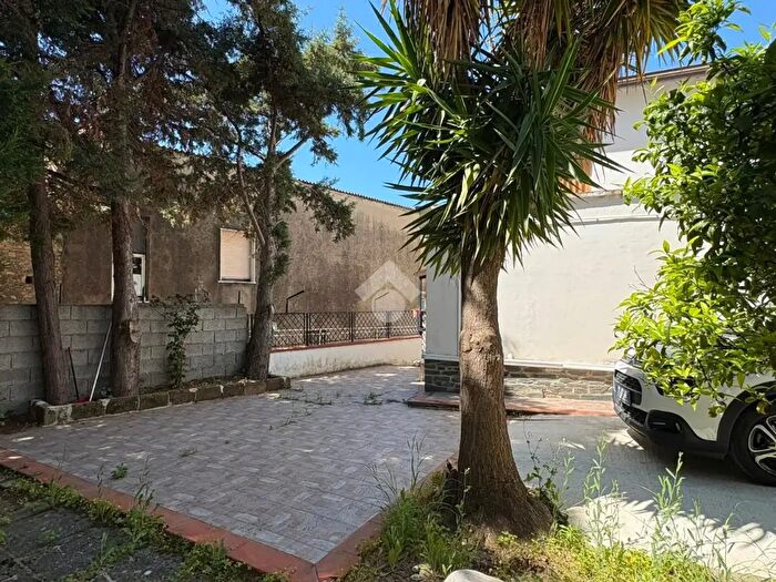 Casa trilocale in vendita in Via Pagliarelli, Sellia Marina