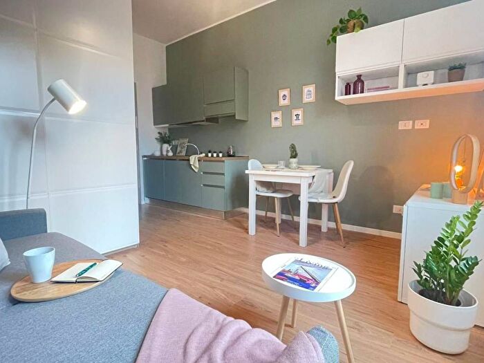 Appartamento monolocale in affitto in Via Cesare Balbo, Bocconi, Milano