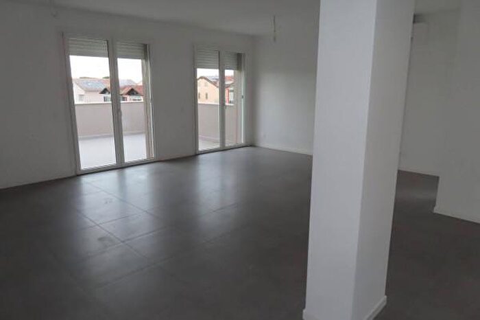 Appartamento con 5 locali in vendita in Via del Pino, Ravenna