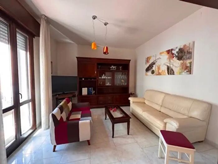 Appartamento quadrilocale in vendita in Via Giuseppe Gioachino Belli, Modena