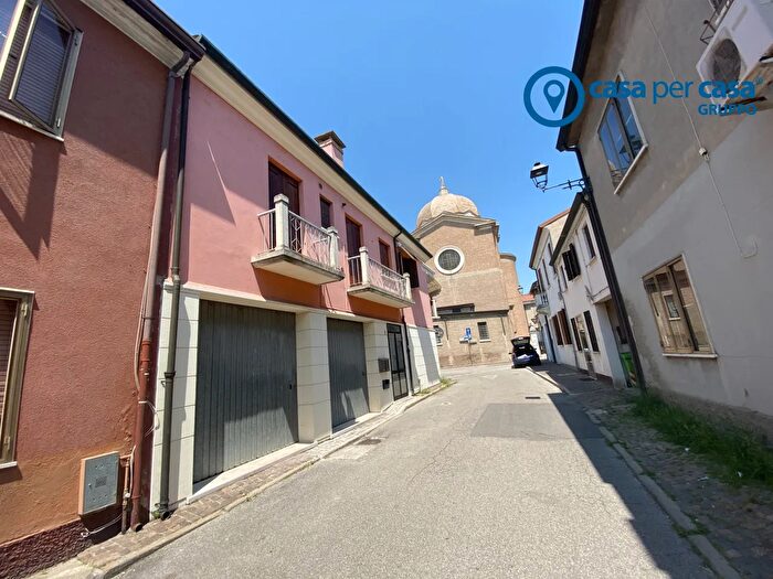 Appartamento trilocale in vendita in Adria Via Bettola, Adria