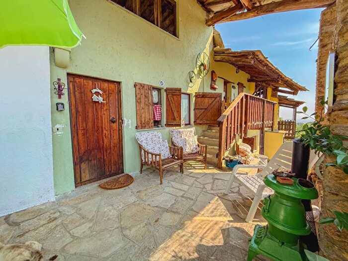Casa bilocale in vendita in Via Garigo, Bagnolo Piemonte