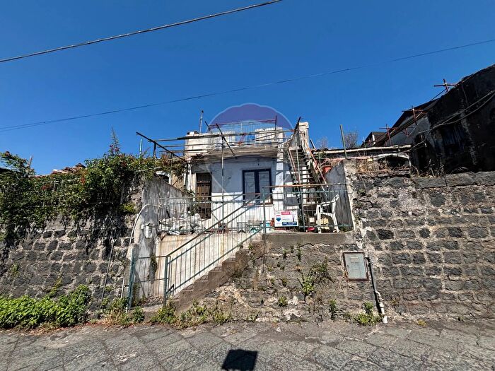 Casa trilocale in vendita in Via Nucifori, SantAlfio